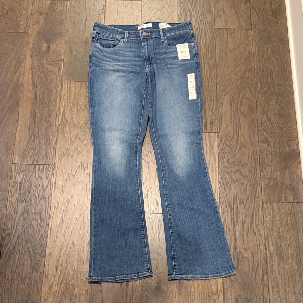 Signature by Levi Strauss Women's Wide Leg Jeans in Denim Blue